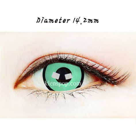 Close-up-Image-of-eye-SF-35-Green-Halloween-Contact-Lenses