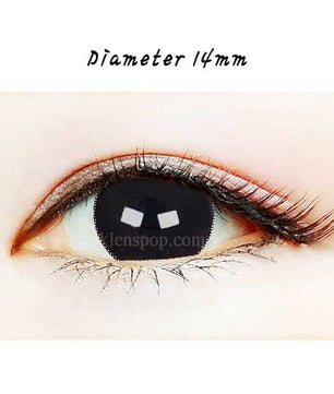 Close-up-Image-of-eye-113-New-Black-Halloween-Contact-Lenses