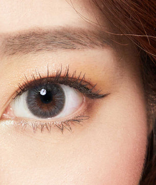 Close-up-Image-of-eye-Aria-Cotton-Grey-2Pcs-Monthly-Colored-Contacts