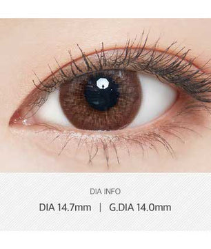 Close-up-Image-of-eye-Big-Class-Brown-2pcs-Monthly-Colored-Contacts