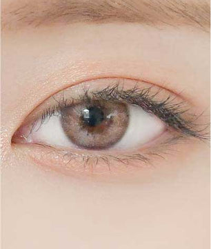 Close-up-Image-of-eye-Credit-Brown-2pcs-Monthly-Colored-Contacts