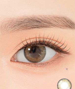 Close-up-Image-of-eye-Hello-Brown-2pcs-Monthly-Colored-Contacts