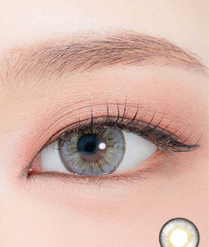 Close-up-Image-of-eye-Iwwitch-Up-Grey-2pcs-Monthly-Colored-Contacts