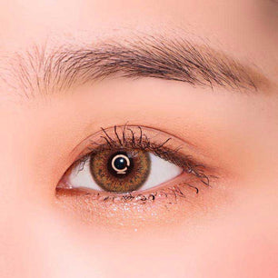 Close-up-Image-of-eye-Madeye-Brown-2pcs-Monthly-Colored-Contacts