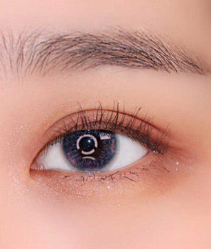 Close-up-Image-of-eye-Narcissus-Blue-2pcs-Monthly-Colored-Contacts