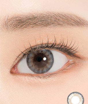 Close-up-Image-of-eye-Stunning-Grey-2pcs-Monthly-Colored-Contacts